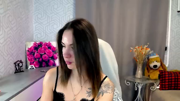 MeganNaughtyy
