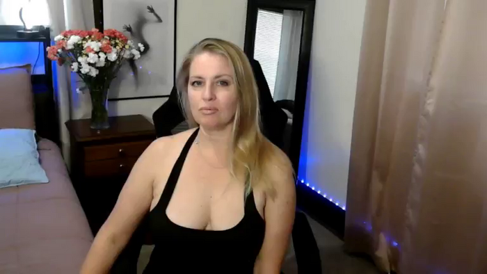 HollieJuice
