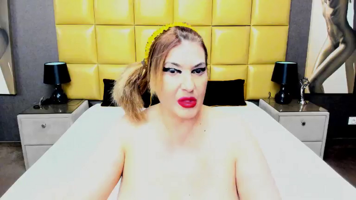 KiraLeila