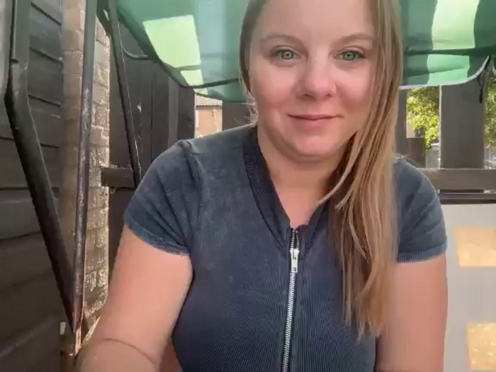BustyMollyy