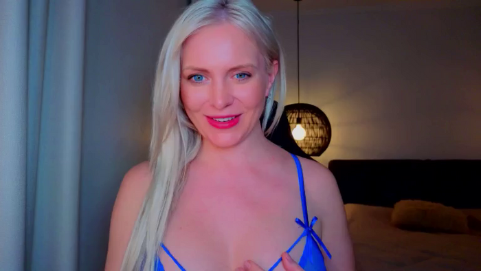 MsLindsayDevis
