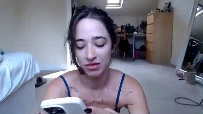 2025/09/10/streamate-klaradelgado-10-55-07
