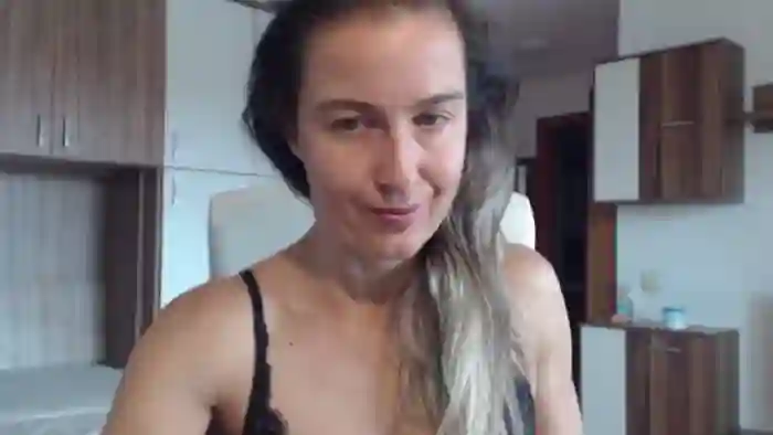 2025/09/10/streamate-sexygfxxx-10-42-04