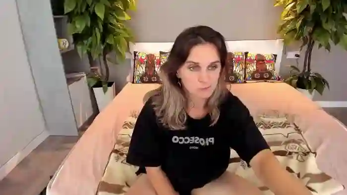 2025/09/10/streamate-soficroft-02-45-55