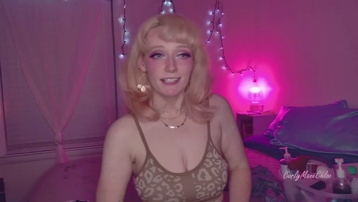 CurlyManeChloe