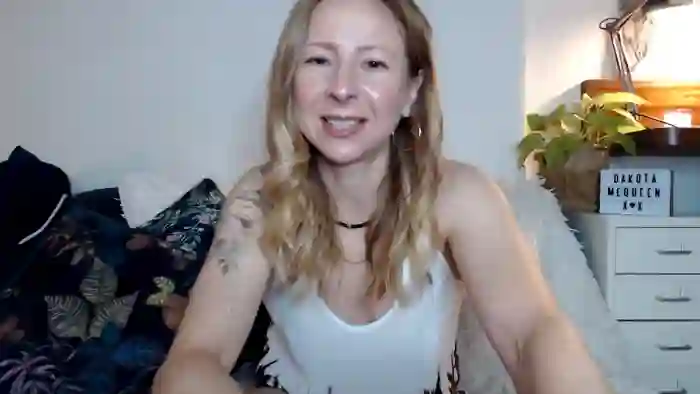2025/09/11/streamate-dakotamcqueen-05-16-19
