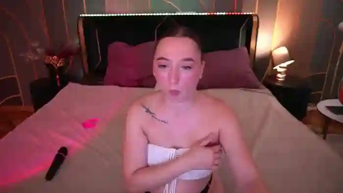 2025/09/11/streamate-monamourr-07-59-12