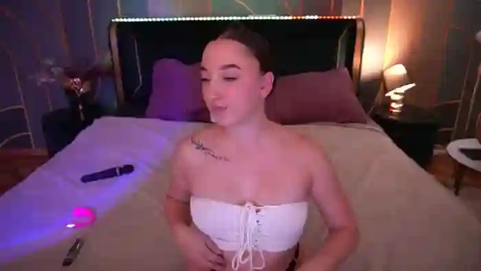 2025/09/11/streamate-monamourr-10-53-46