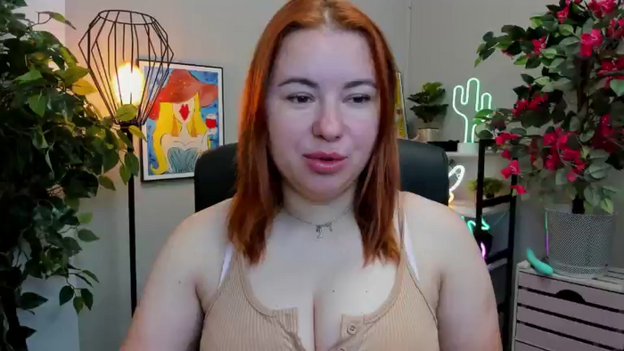 hotLaylaStar