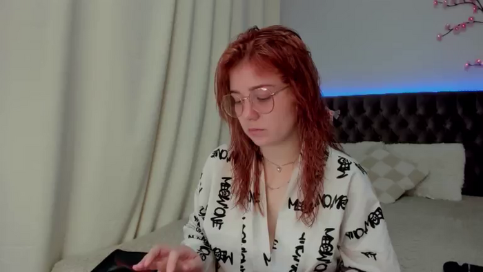 EllaMyerss