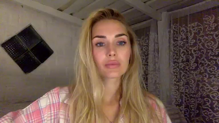 Tina_a