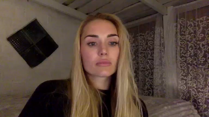 Tina_a
