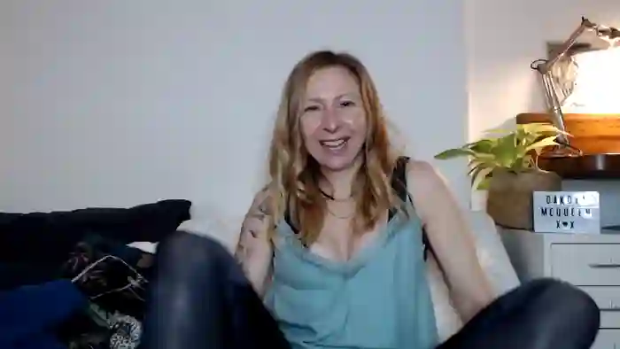 2025/09/14/streamate-dakotamcqueen-10-18-58