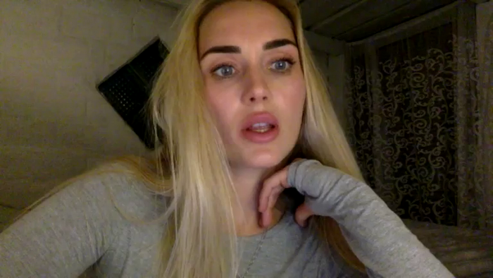 Tina_a