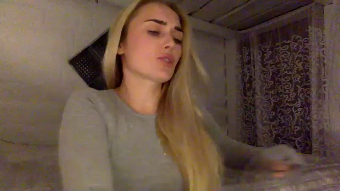 Tina_a