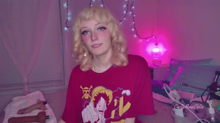 CurlyManeChloe