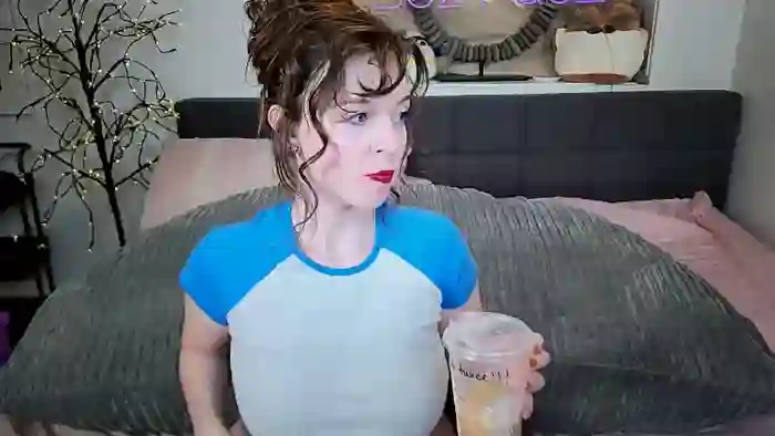 2025/09/15/streamate-suzyque-02-28-31