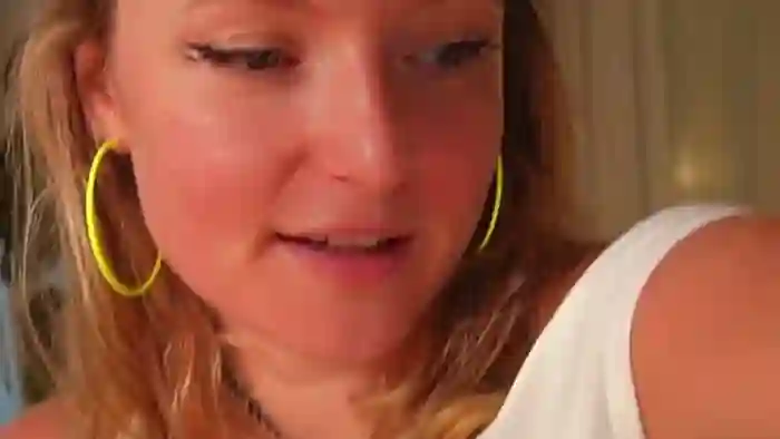 2025/09/16/streamate-ameliacutie69-06-03-43