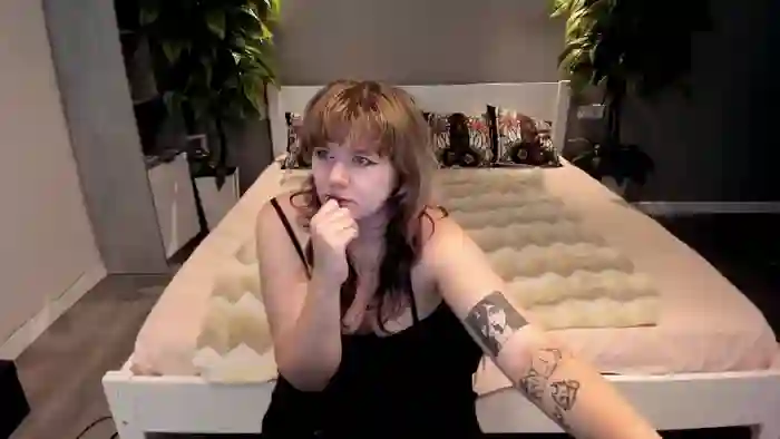 2025/09/16/streamate-piercedgoddessa-05-39-13