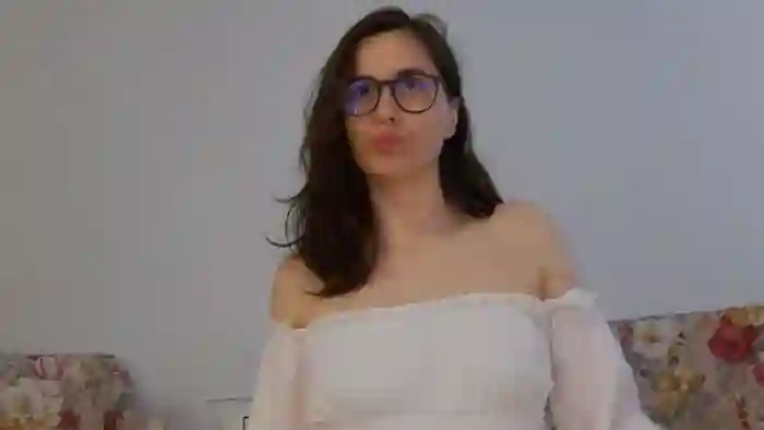 2025/09/16/streamate-sophieerain-06-37-37