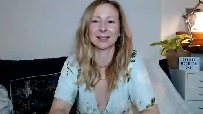 2025/09/17/streamate-dakotamcqueen-10-32-23