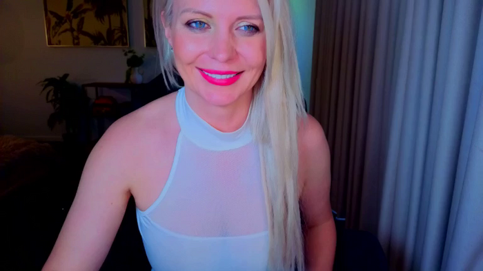 MsLindsayDevis