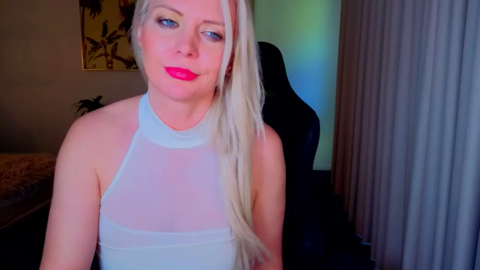 MsLindsayDevis