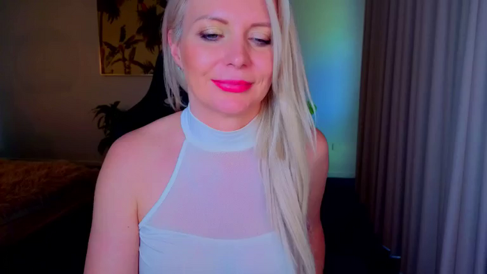 MsLindsayDevis