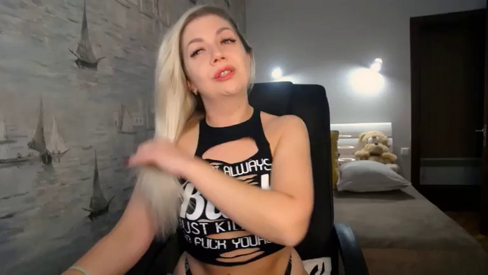 Nichole_Hill