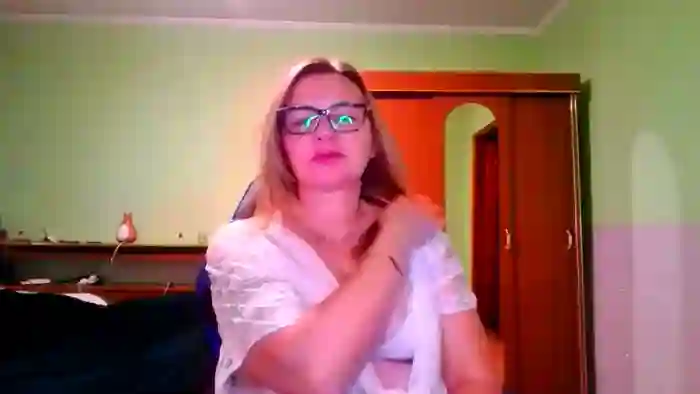 2025/09/17/streamate-starlitdream-04-13-51