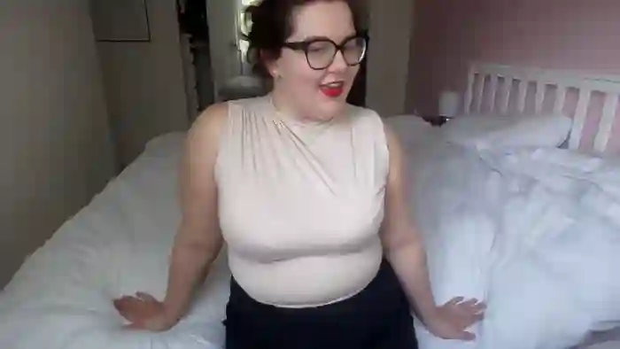 2025/09/18/streamate-ladyred_uk-16-37-31