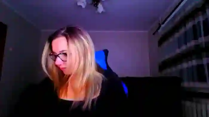 2025/09/18/streamate-starlitdream-17-37-35