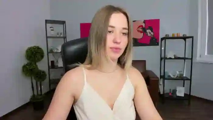 2025/09/19/streamate-hazelwhit-06-44-04