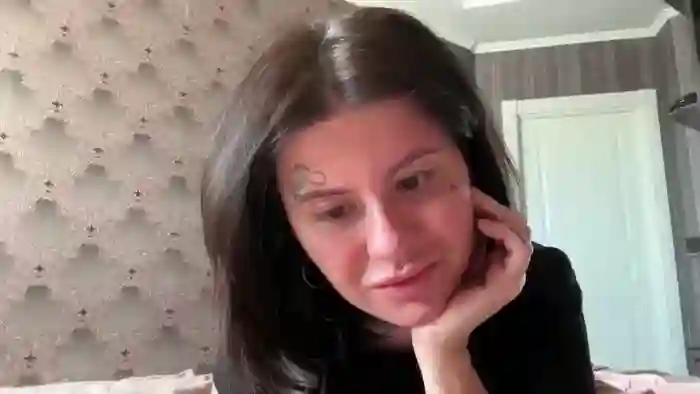 2025/09/19/streamate-lilydevelin-04-01-21