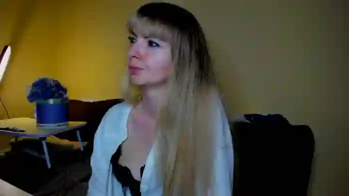2025/09/19/streamate-moonlightgirl-17-32-25