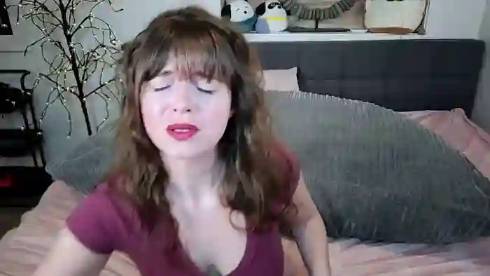 2025/09/19/streamate-suzyque-00-36-00
