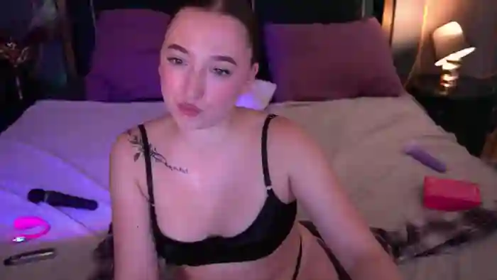 2025/09/20/streamate-monamourr-11-17-18