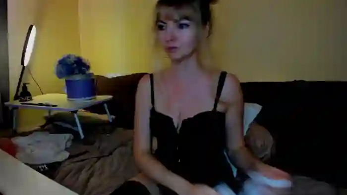 2025/09/20/streamate-moonlightgirl-15-34-49