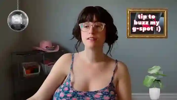 2025/10/22/streamate-veronicathunder-18-18-19