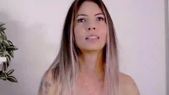 2025/10/23/streamate-cassiemiles-05-33-51