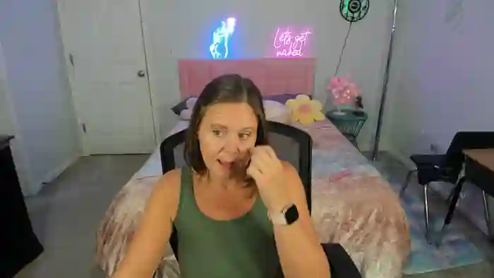 2025/10/23/streamate-courtneylynn-02-46-18
