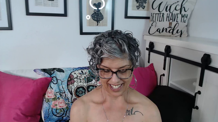 IzzyOnCam