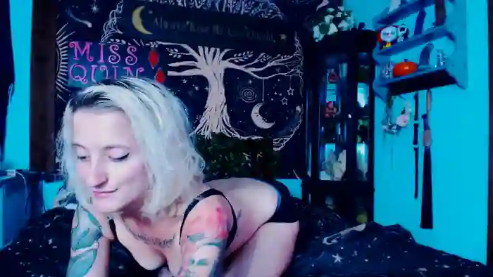 2025/10/23/streamate-missquincam-14-36-44