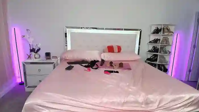 2025/10/24/streamate-ambersnowxoxoxo-02-57-30