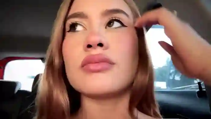 2025/10/24/streamate-camilasantos-21-21-10