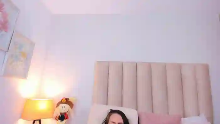 2025/10/24/streamate-carolintaylor-01-34-54