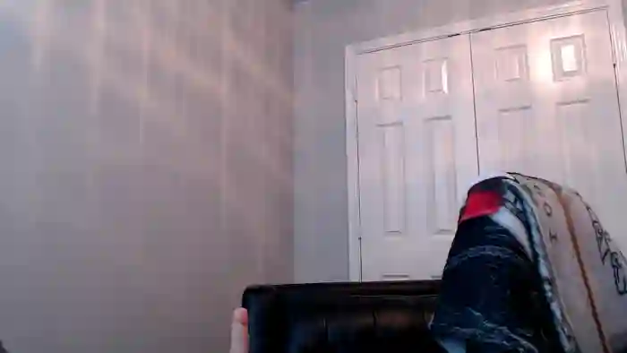 2025/10/24/streamate-hola18-14-52-56