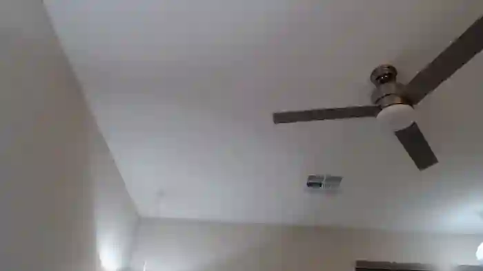 2025/10/24/streamate-luciaking-02-38-23