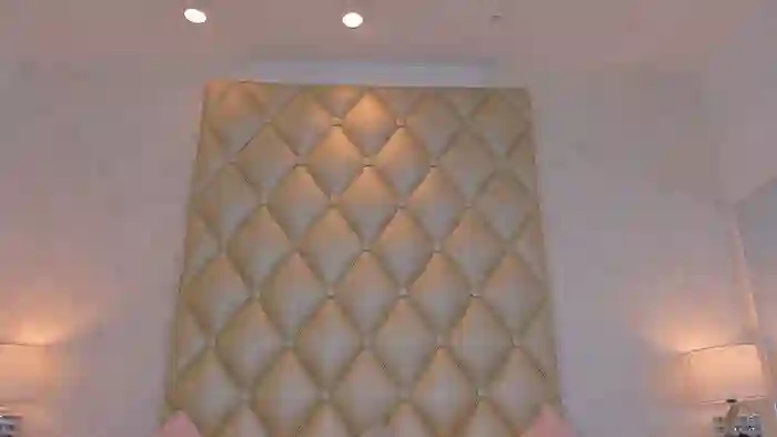 2025/10/24/streamate-miaacaastro-00-20-26