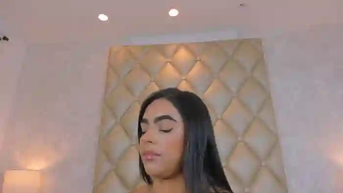 2025/10/24/streamate-miaacaastro-16-01-18